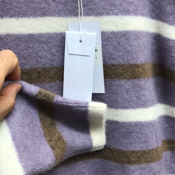 NWT,Derek Lam10Crosby
PuffSleeve Sweater,lavender - Picture 7 of 8